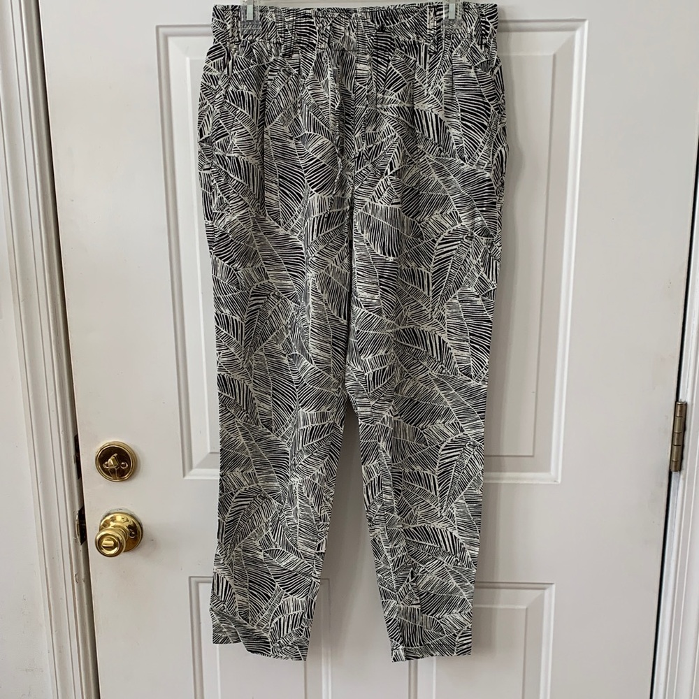 Old Navy pants size S